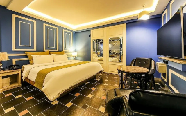 Dubai Hotel
