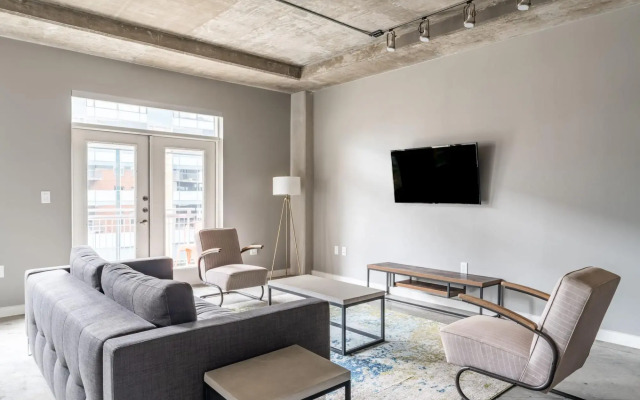 Austin | Urban 1BD/1BA Downtown Apartment