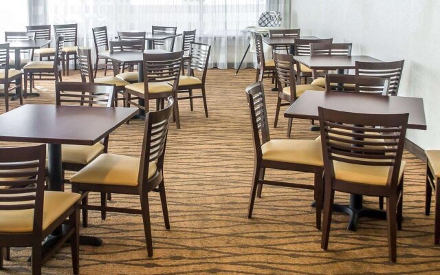 Sleep Inn & Suites Port Clinton