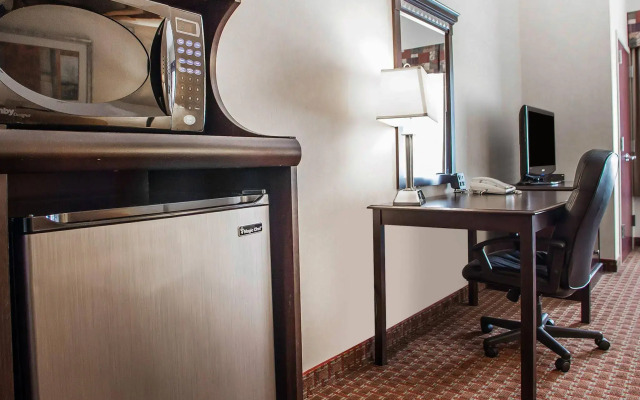 Comfort Suites Mahwah - Paramus