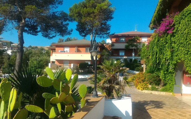 Hotel Casarossa Beach & Sporting