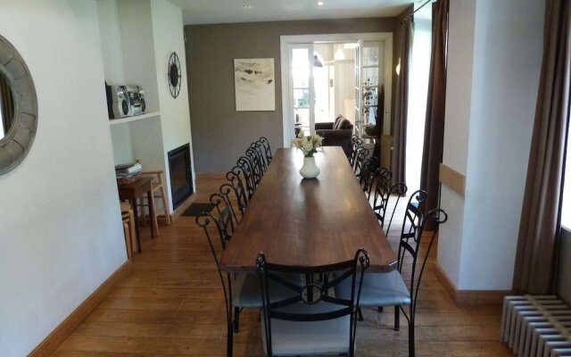 Luxury Mansion in Hastiere-par-Dela with Swimming Pool