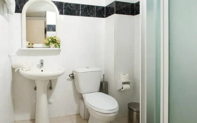 Xenios Loutra Village Beach Hotel