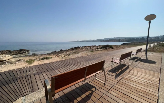 Silver Sands Beach Hotel
