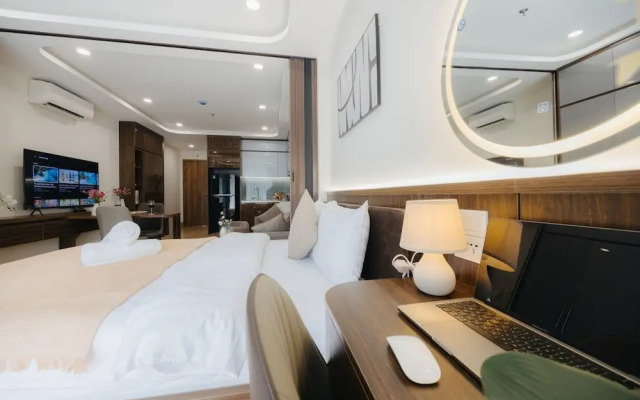 Wisteria Luxury Apartment