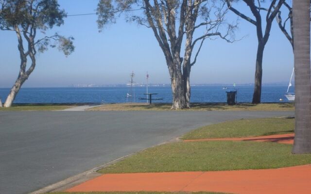 Immaculate First Floor Waterfront Unit - Welsby Pde, Bongaree