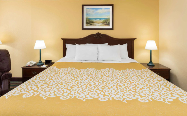 Days Inn by Wyndham Mt Pleasant-Charleston-Patriots Point