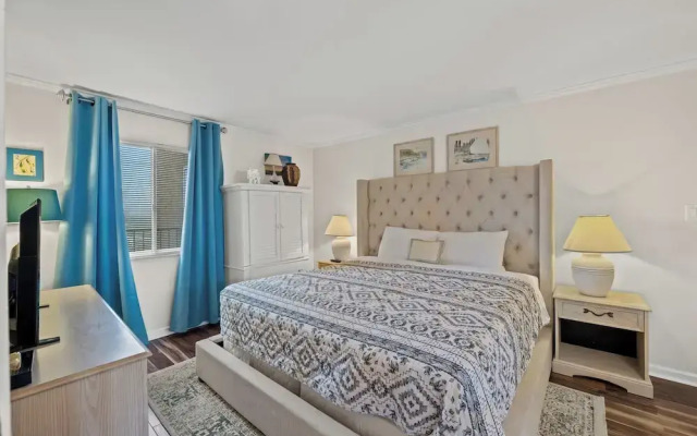 Units at Ocean Forest Plaza by Elliott Beach Rentals