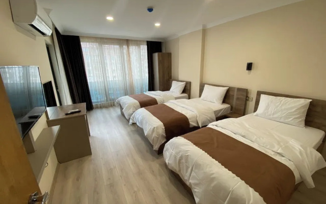 Rena Grand Residence & Suite