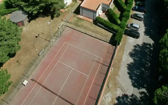 Lovely Holiday Home in Giannella nera Sea