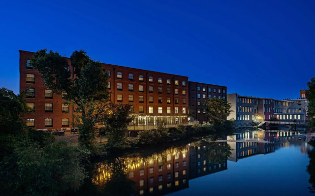 The Loom Hotel, Tapestry Collection by Hilton
