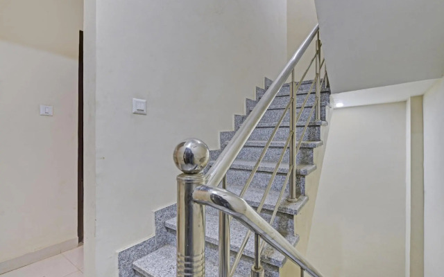 OYO Flagship 80568 Hotel The Gold