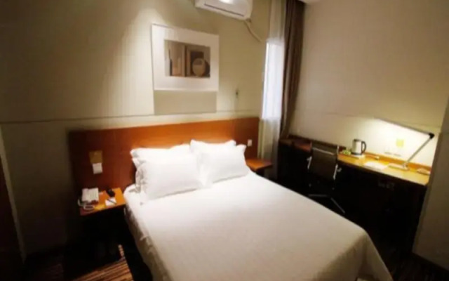 Jinjiang Inn Select Chengdu Shuangliu International Airport