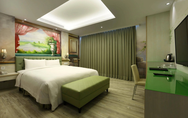 Shi Chi Hotel