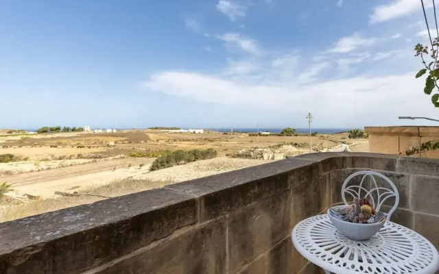 Pet Friendly Penthouse Rooftop Jacuzzi With Views
