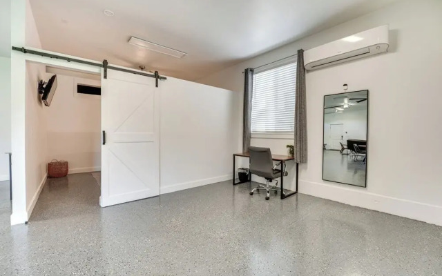 Pasco Studio Vacation Rental w/ Private Patio!