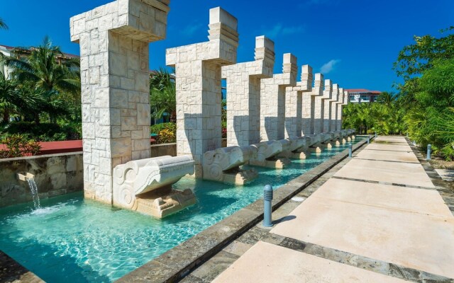 Z Casa Marea 2 Bedroom Condo by Redawning