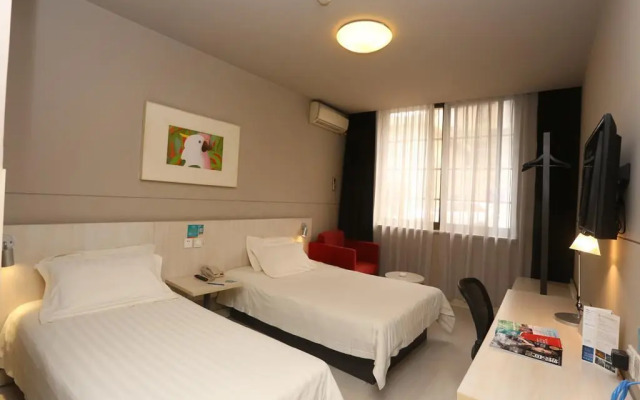 Jinjiang Inn Chengdu Baiguolin Railway Station