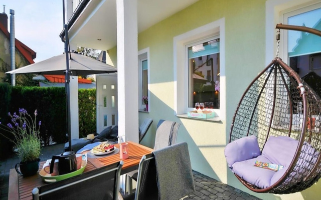Apartment With a Terrace, Ustronie Morskie