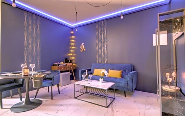 Suite Blue Jacuzzi