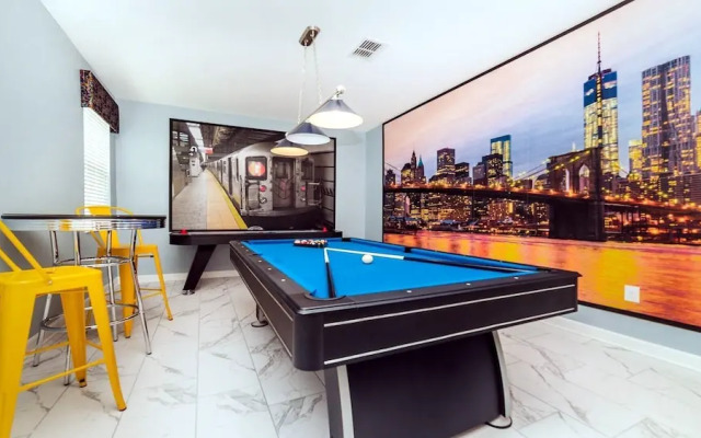 No Rear Neighbor 6BR Villa Private Pool Spa Disney