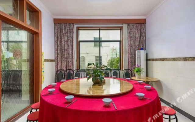 Lixia Inn