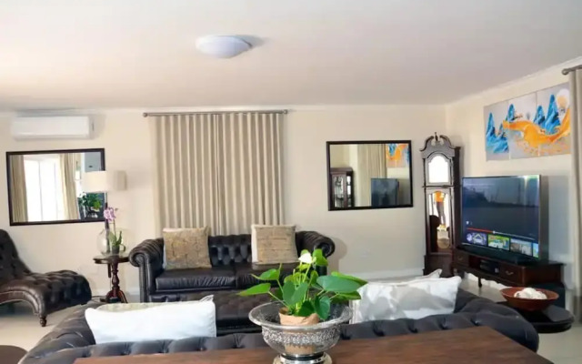 The Portmarnock House- 4bdr