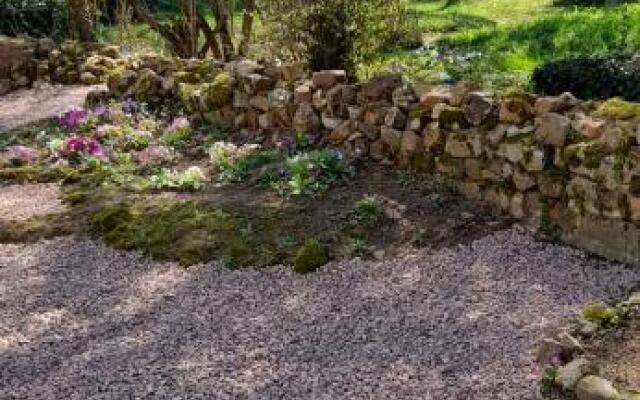 Propriete Familiale Merle Proche Paray Le Monial