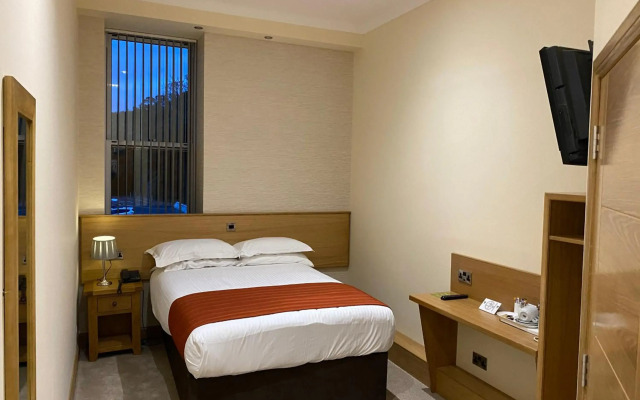 The City Hotel