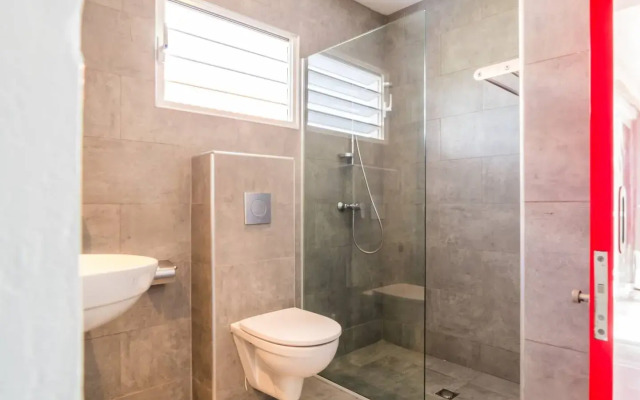 Elegant & Fully Equipped Apartment - Balcony W/ Pool View