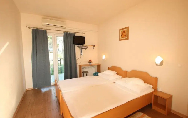 Arlen Guesthouse