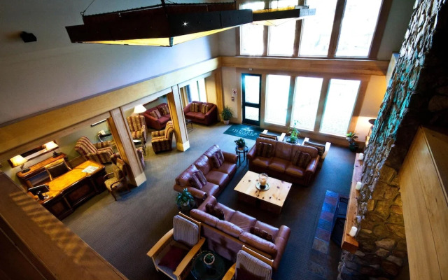 Juniper Springs Lodge by Mammoth Five Star