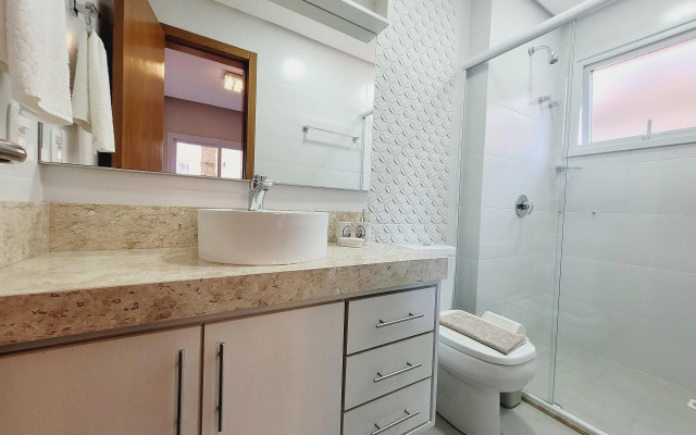 103/3 apto com piscina aquecida