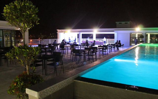 Terrace Hotel Subic Bay