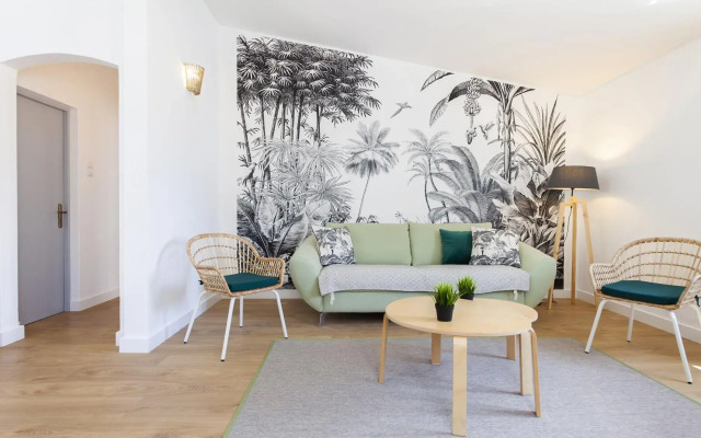 A34 - Aurora Apartment in Casa Feliz