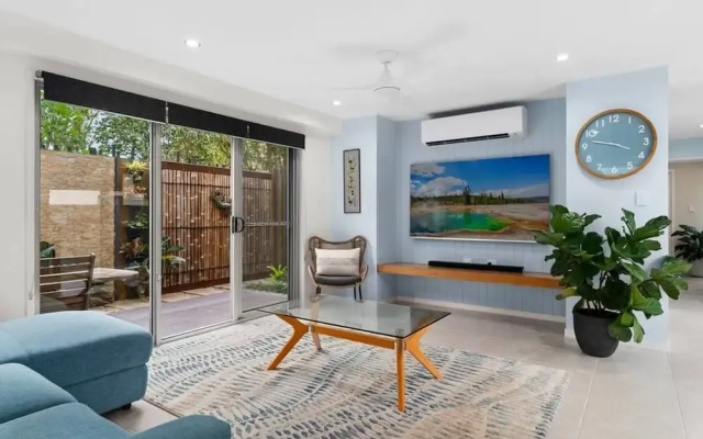 Ocean Escape, 600m to Beach, pet by Approval