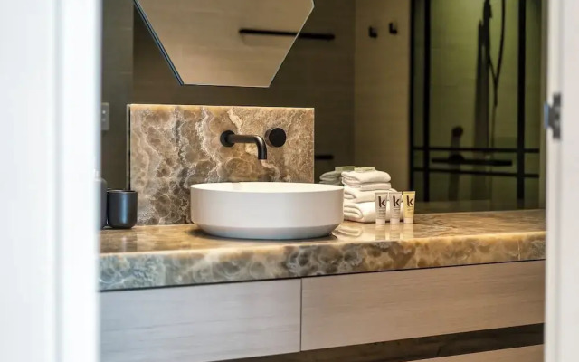 Jewel Apartments by Coastal Letting Co