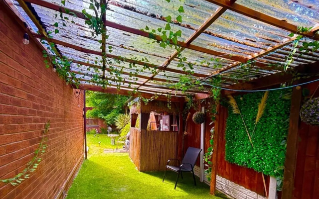 Swallow Fields Cozy House in Liverpool