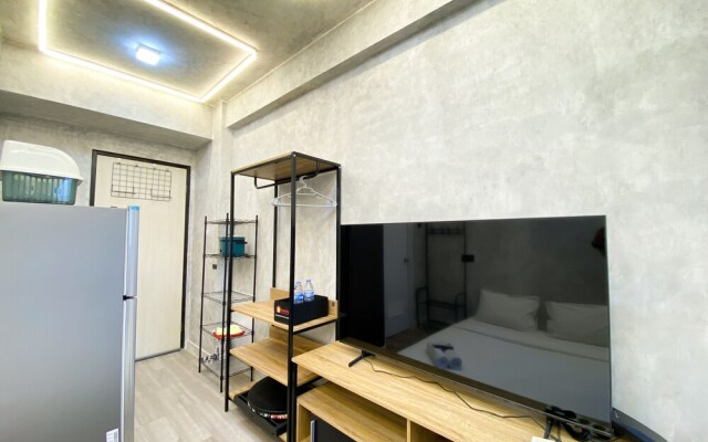 Fully Furnished And Homey Studio Grand Kamala Lagoon Apartment