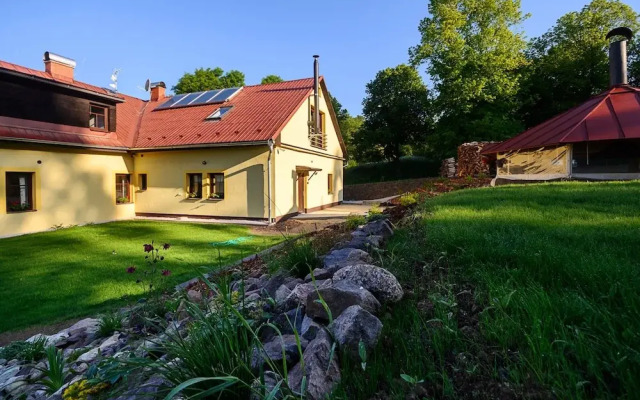 Villa Near Prkenny Dul With Sauna