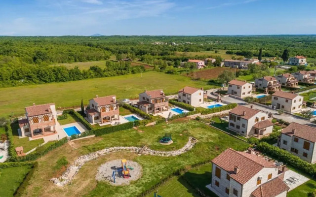 Paradis 6 Comfortable Holiday Residence