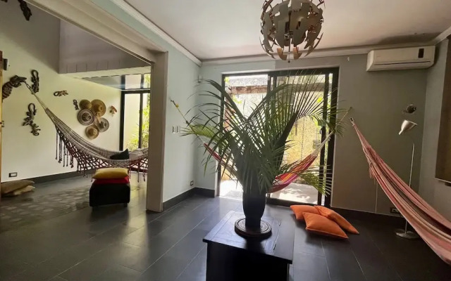 MANAYA Bed & Breakfast