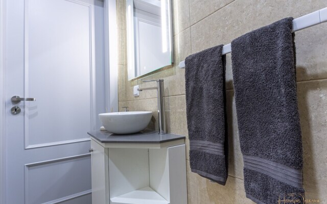 Charming 3-bed House in Funchal