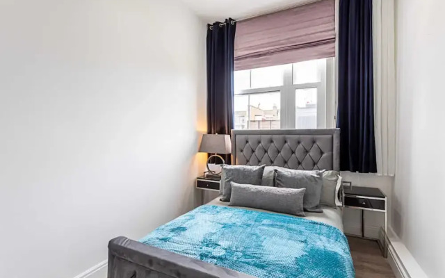 Charming Chelsea Flat