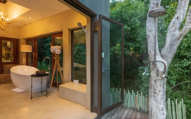 Sabi Sabi Bush Lodge