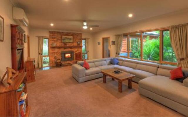 Buffalo River Homestead