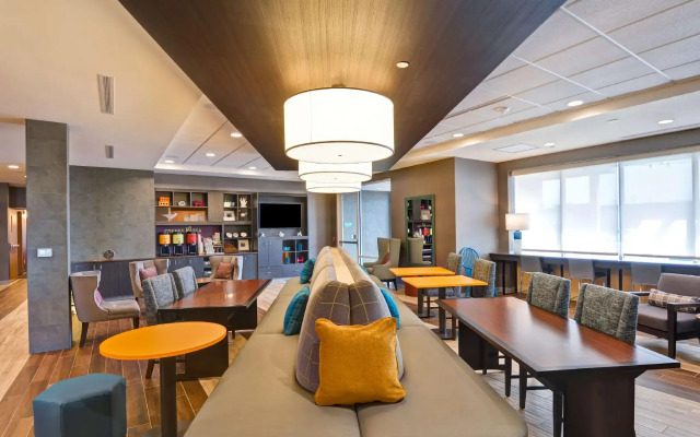 Home2 Suites by Hilton Green Bay