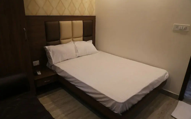 Mona Regency Hotel and Banquet