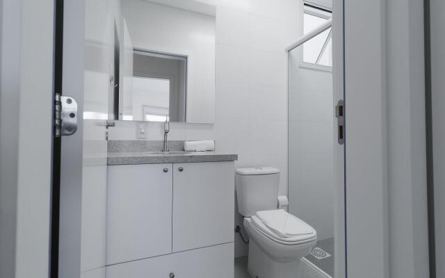 Apto c/ churrasq a 300m da praia em Floripa RES201