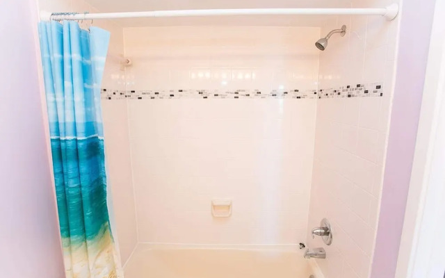 Oceanfront Luxury: 2BR Condo, St. Augustine